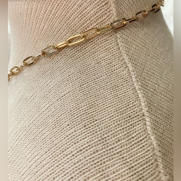 NWOT Paperclip Pearl letter “A” gold necklace - Picture 4 of 7